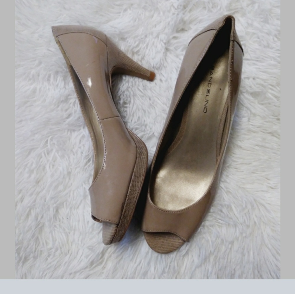 Bandolino Peep Toe Heel